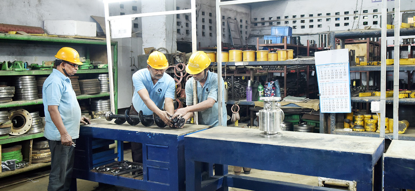 Optimized workspace for efficient assembly processes.